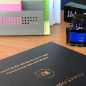 Posunutí termínu odevzdání bakalářských a diplomových prací